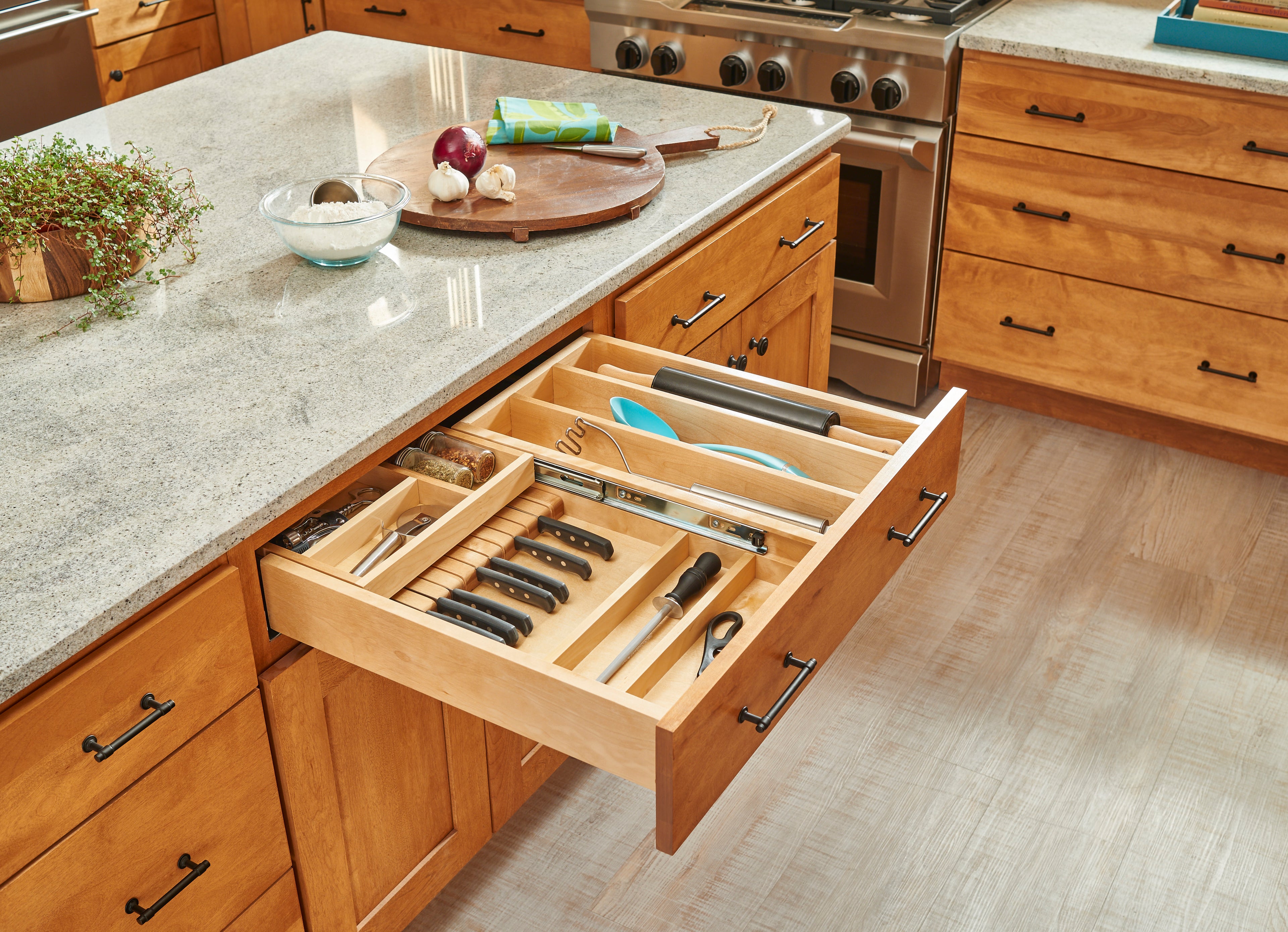 Rev-a-shelf Double Tiered Drawer, 30"