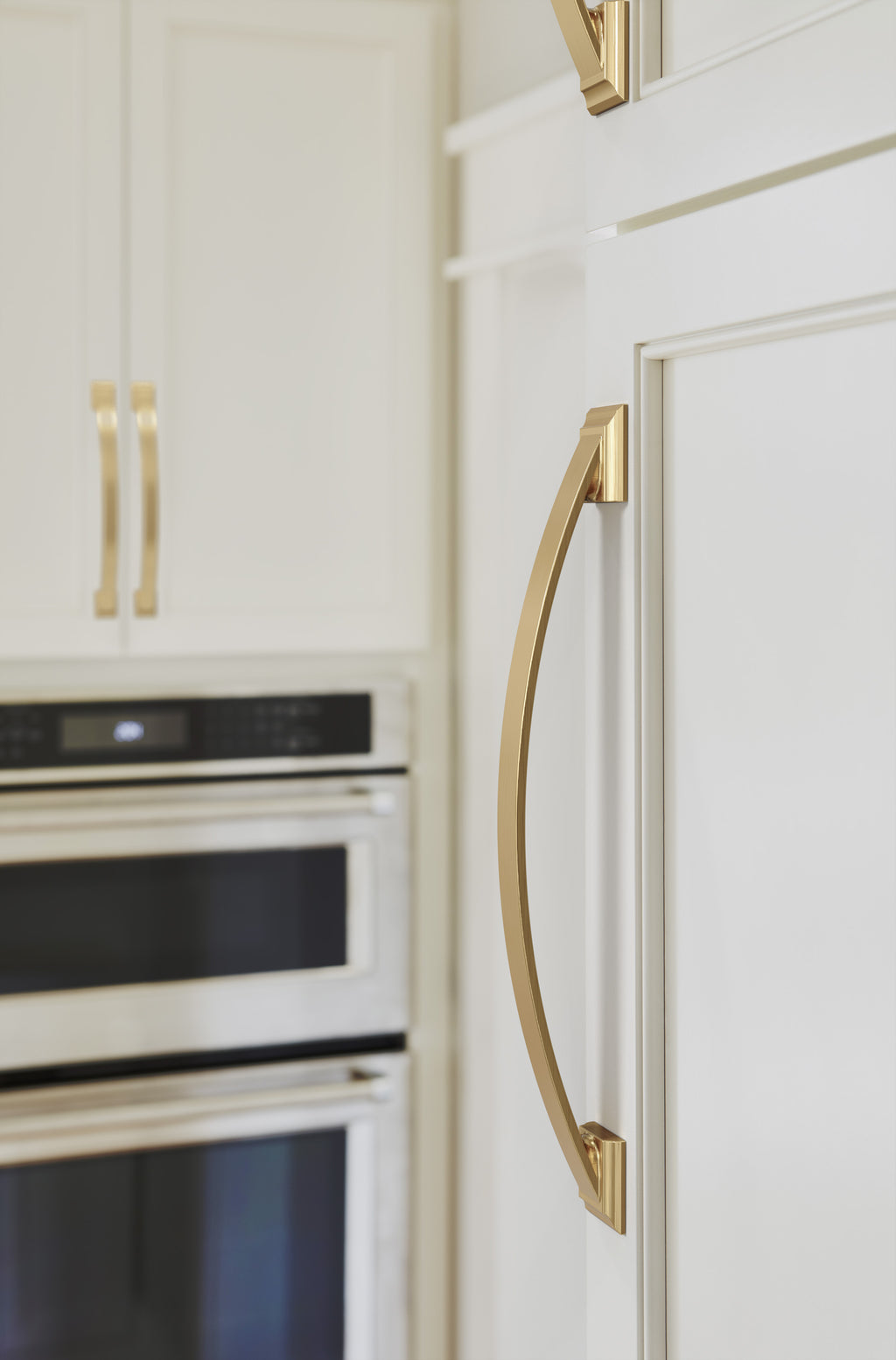 Amerock Candler Pull  Champagne Bronze 8-13/16" Center to Center