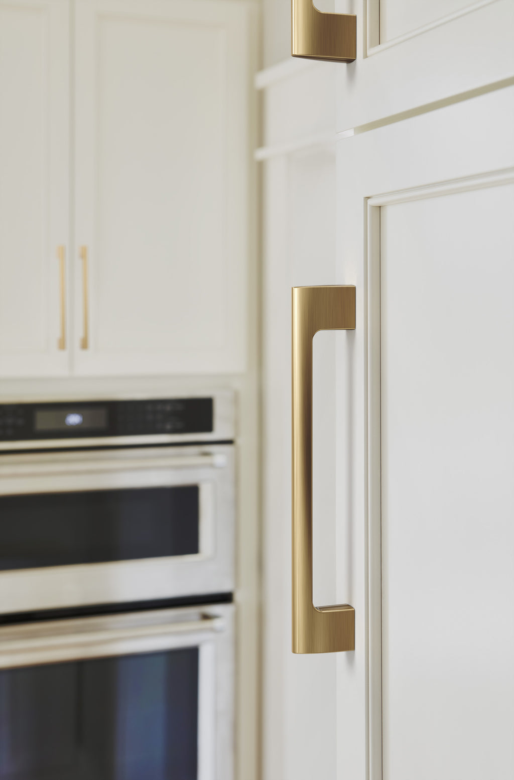 Amerock Riva Pull Champagne Bronze 7-9/16" Center to Center