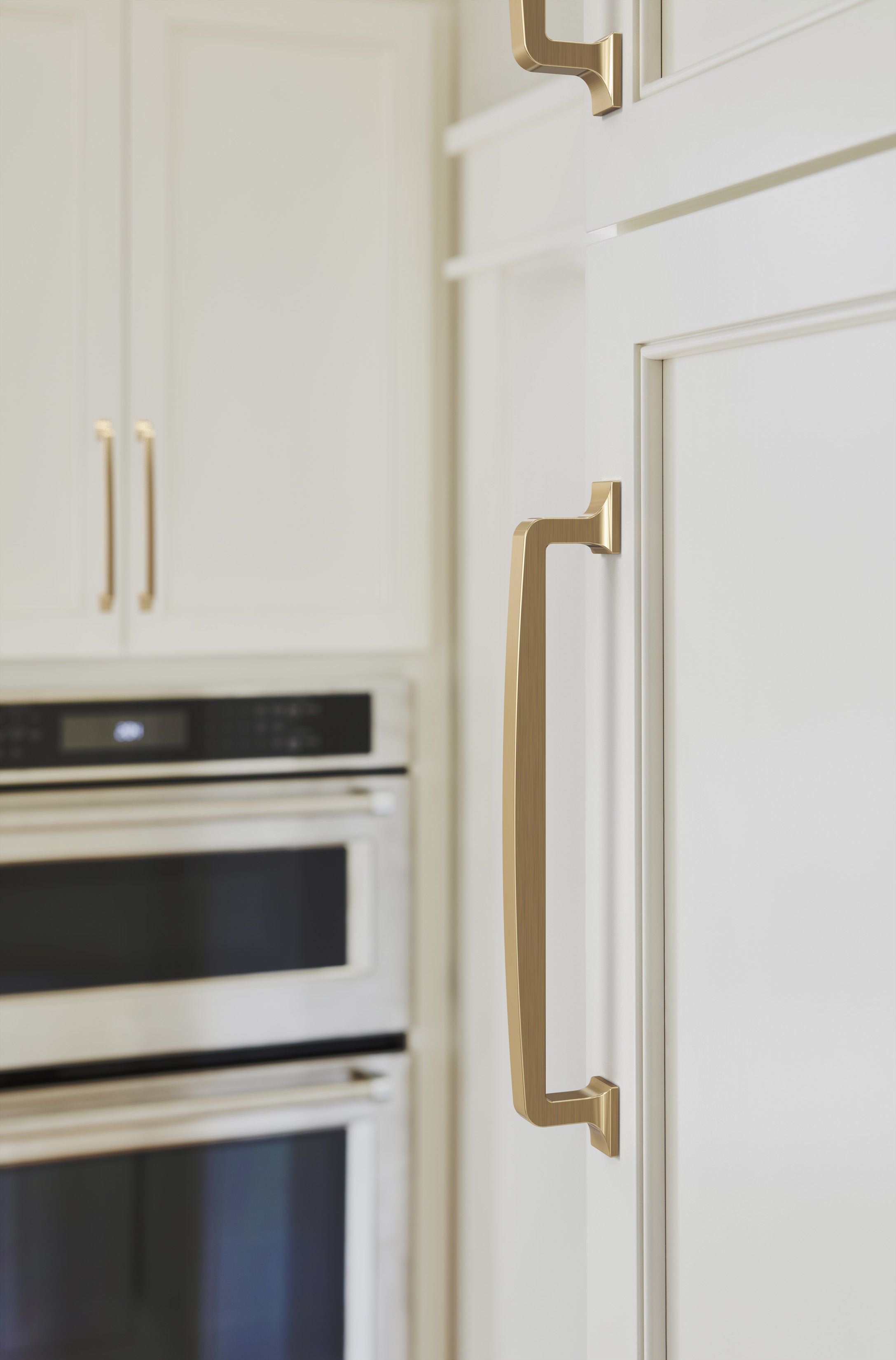 Amerock Westerly Pull 7-9/16" Center-to-Center, Champagne Bronze