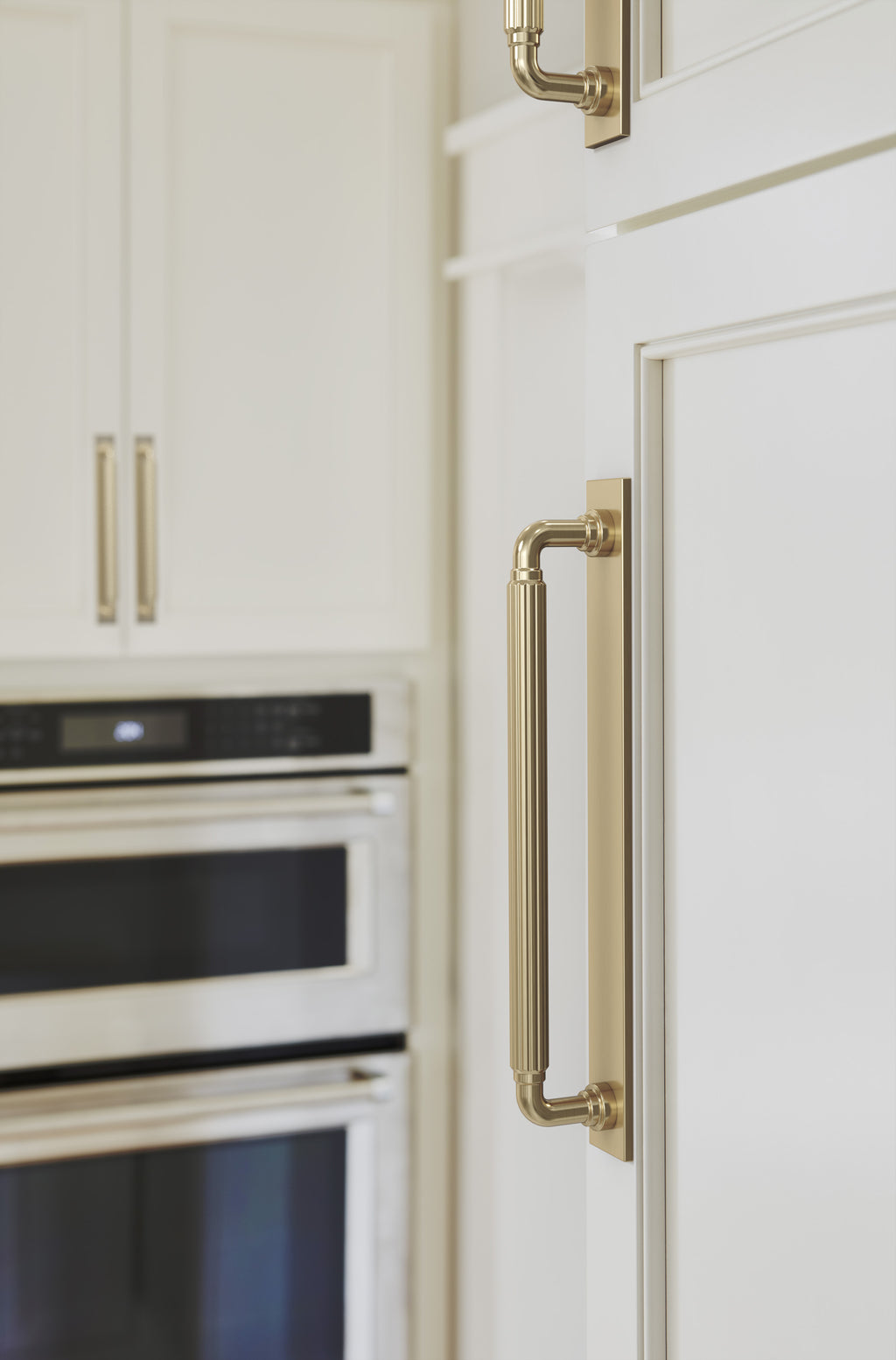 Amerock Ladera Backplate 7-9/16" Center To Center, Golden Champagne