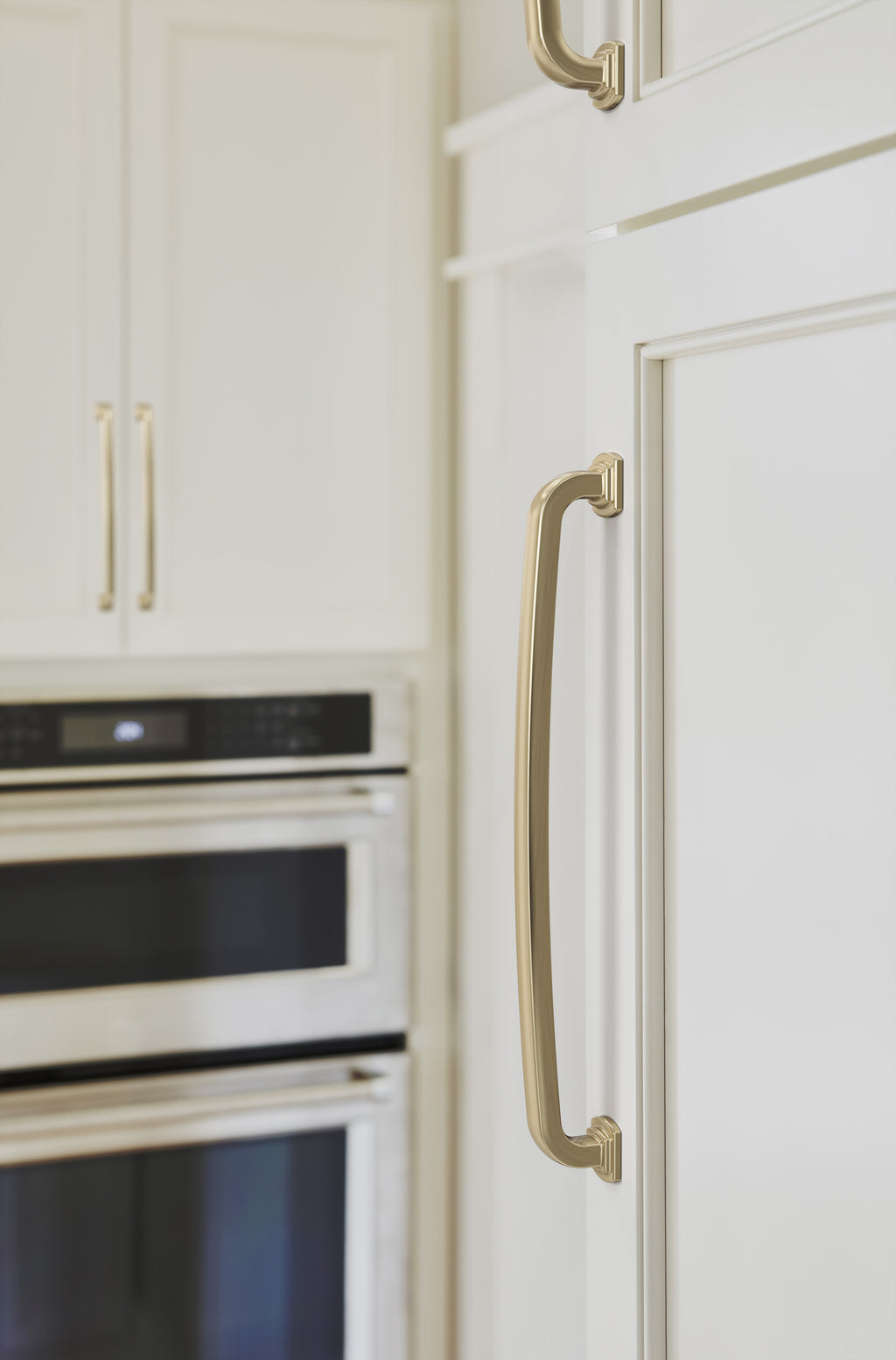 Amerock Surpass Pull 8-13/16" Center-to-Center, Golden Champagne