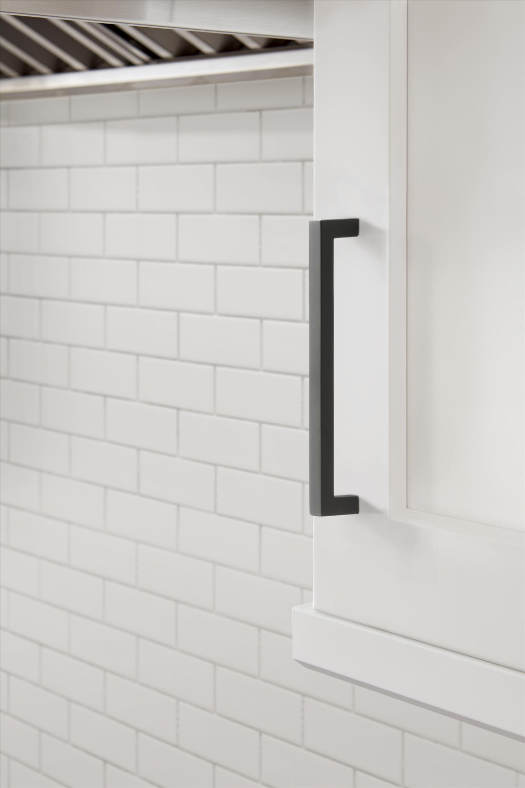 Amerock Monument Pull  Matte Black 6-5/16" Center to Center