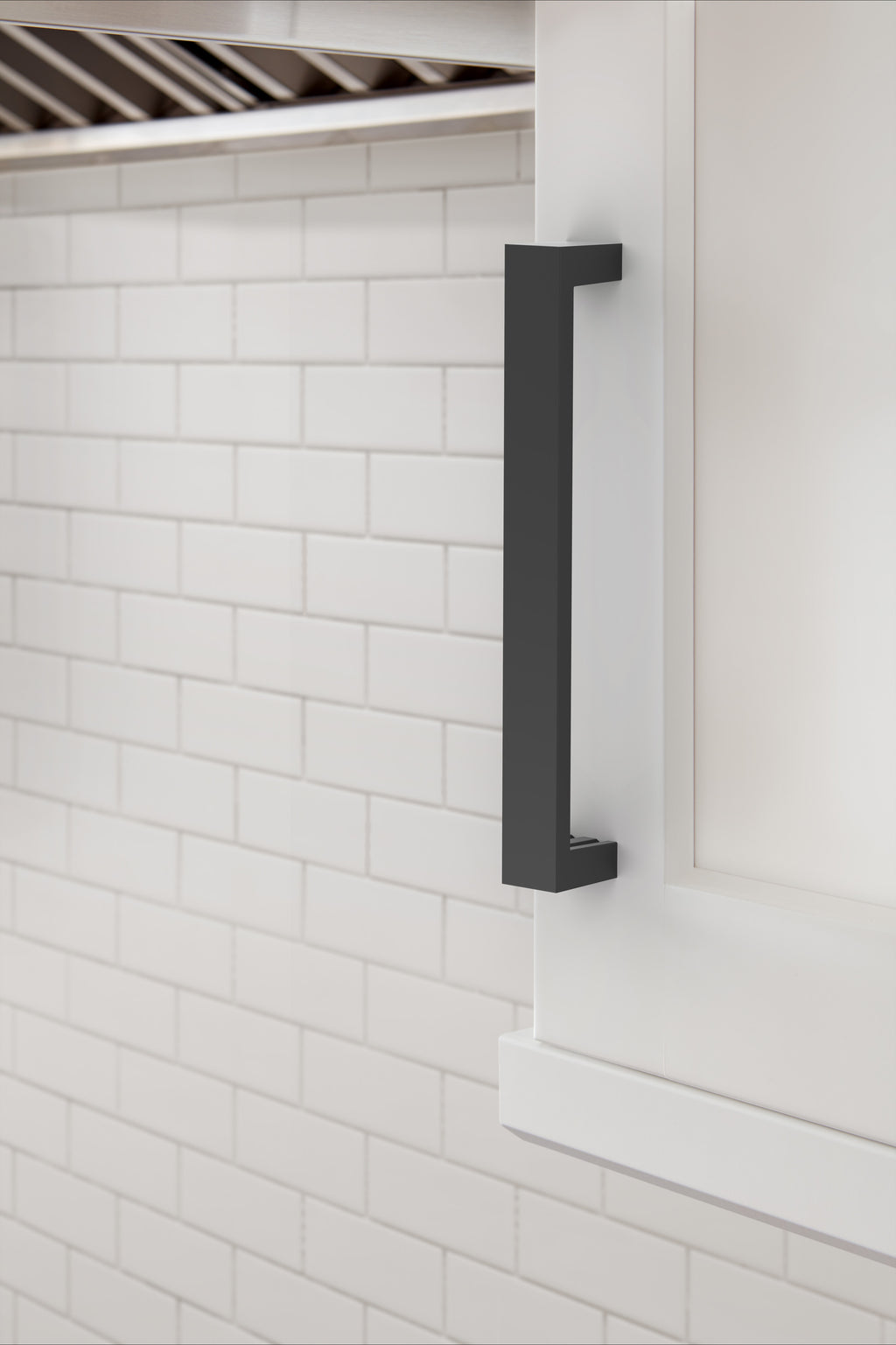 Amerock Augment Pull  Matte Black 6-5/16" Center to Center