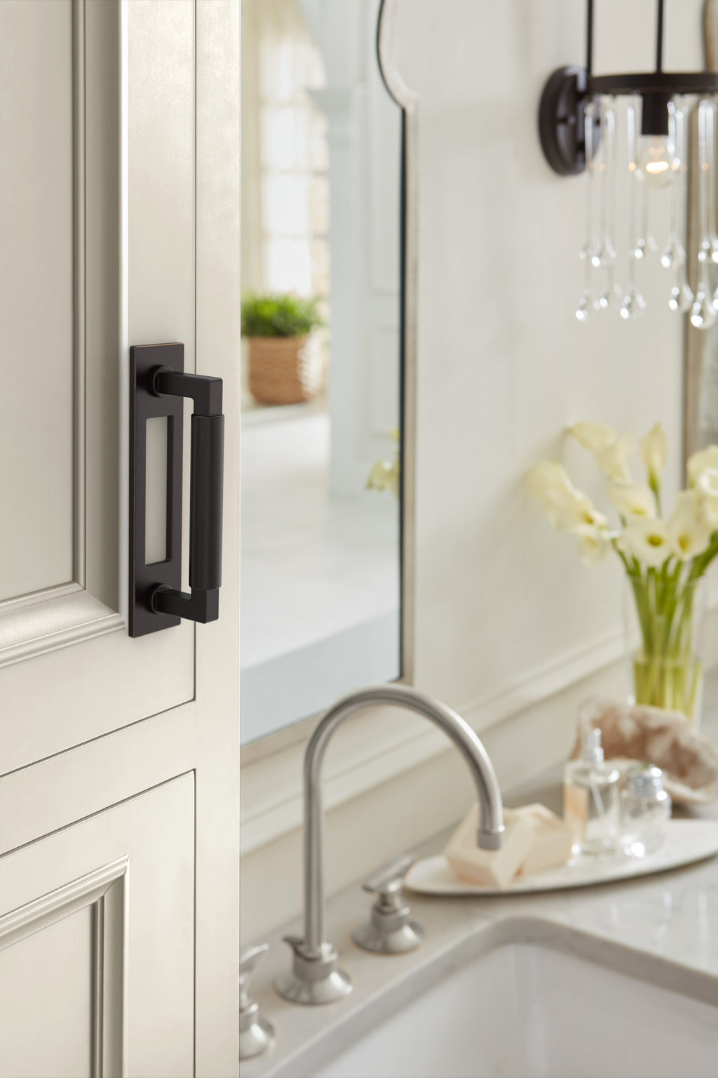 Amerock Medora Backplate 3-3/4" Center To Center, Oil-Rubbed Bronze