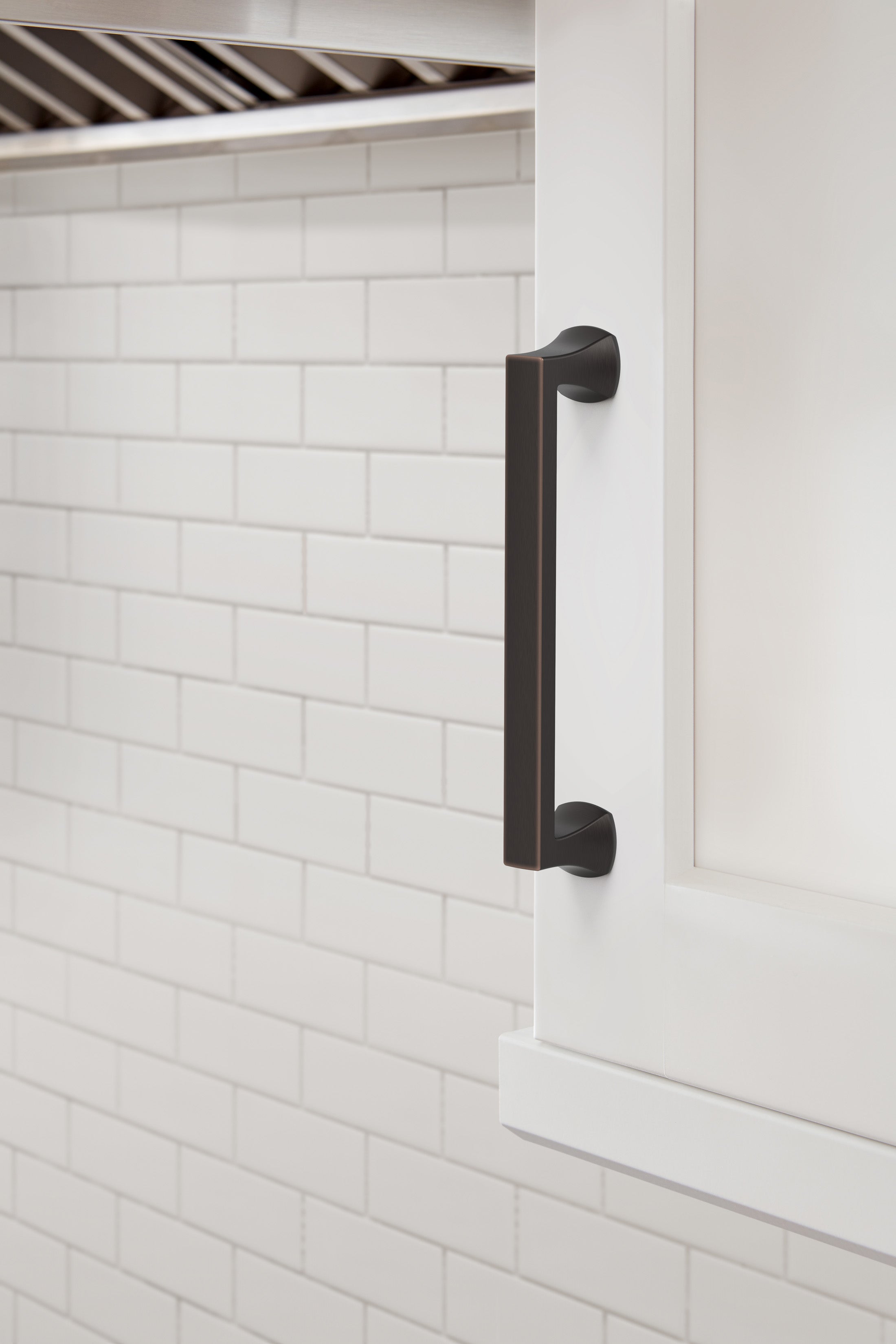 Amerock Hybridize Pull  Oil-Rubbed Bronze 5-1/16" Center to Center