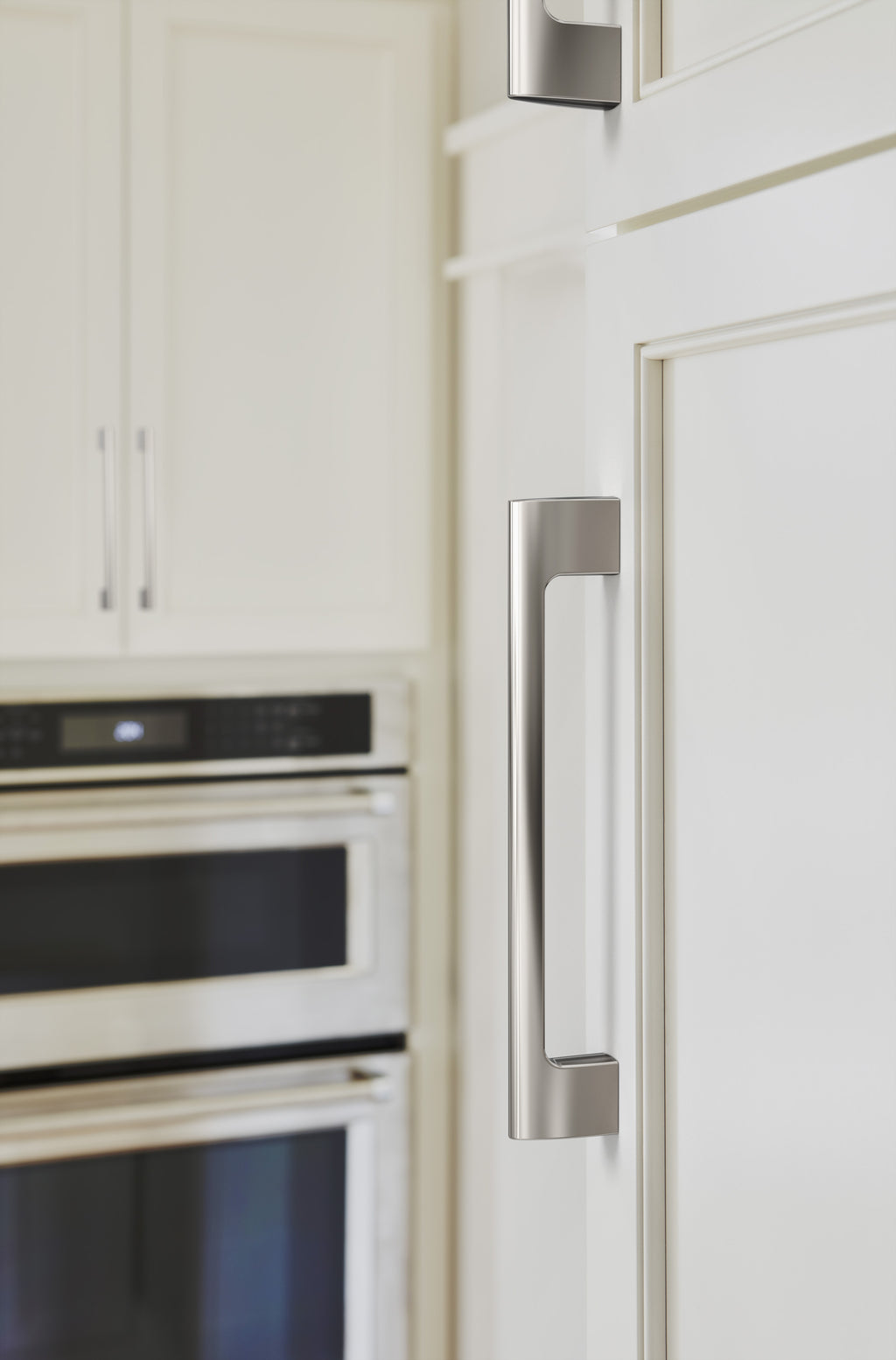 Amerock Riva Pull Polished Nickel 7-9/16" Center to Center