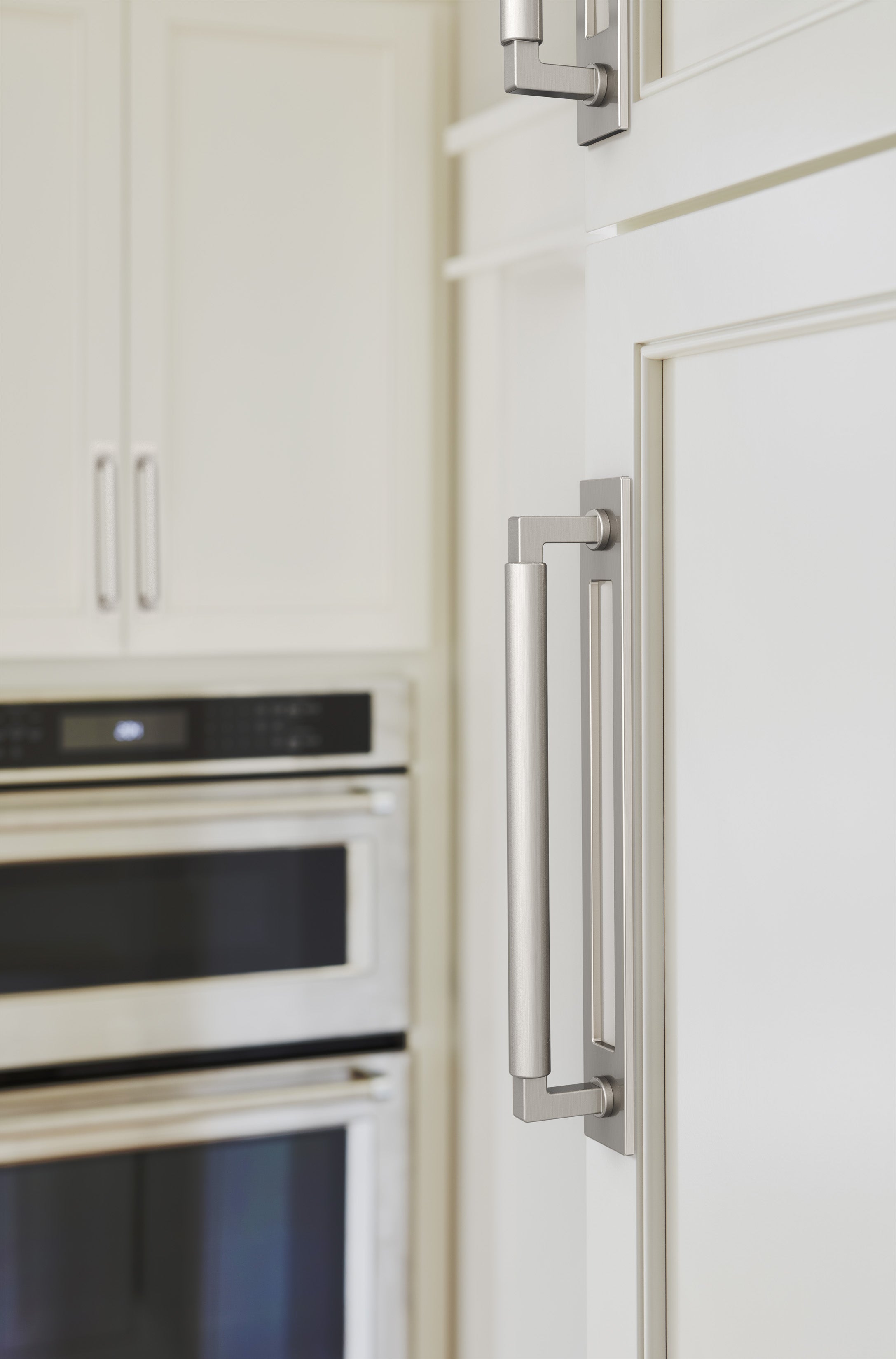 Amerock Medora Backplate 7-9/16" Center To Center, Satin Nickel
