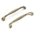 Hickery Hardware TWIST Pull